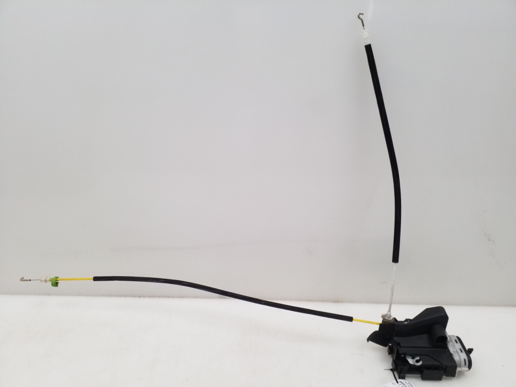 AUDI A4 B5 (1994–2001) Tailgate lock 8D0839015A AUDI A4 B5 (1994–2001) Tailgate lock 8D0839015A