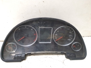 Instrument cluster - 1036901830