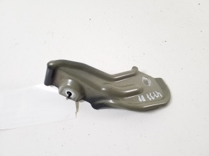 Volkswagen T-Roc (2017–2026) Front fender bracket 2GA809562 - 2