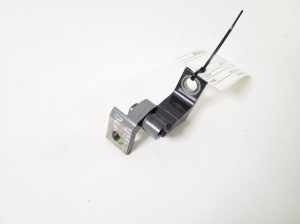   Tagumise küljeukse ülemine hing  - 8X0831404E 