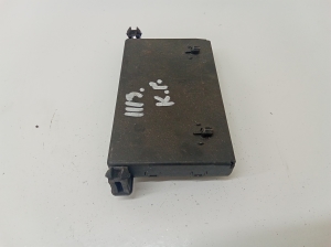 Mercedes Benz C-Class 203 (2000–2007) Front door control unit 2038205526 - 3