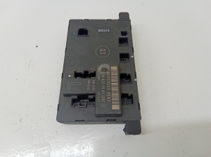 Mercedes Benz C-Class 203 (2000–2007) Front door control unit 2038201585 - 2