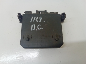 Mercedes Benz C-Class 203 (2000–2007) Front door control unit 2038206626 - 3