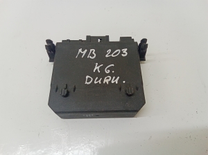Mercedes Benz C-Class 203 (2000–2007) Front door control unit 2038206526 - 3