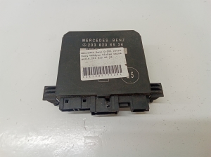 Front door control unit - 2038206526