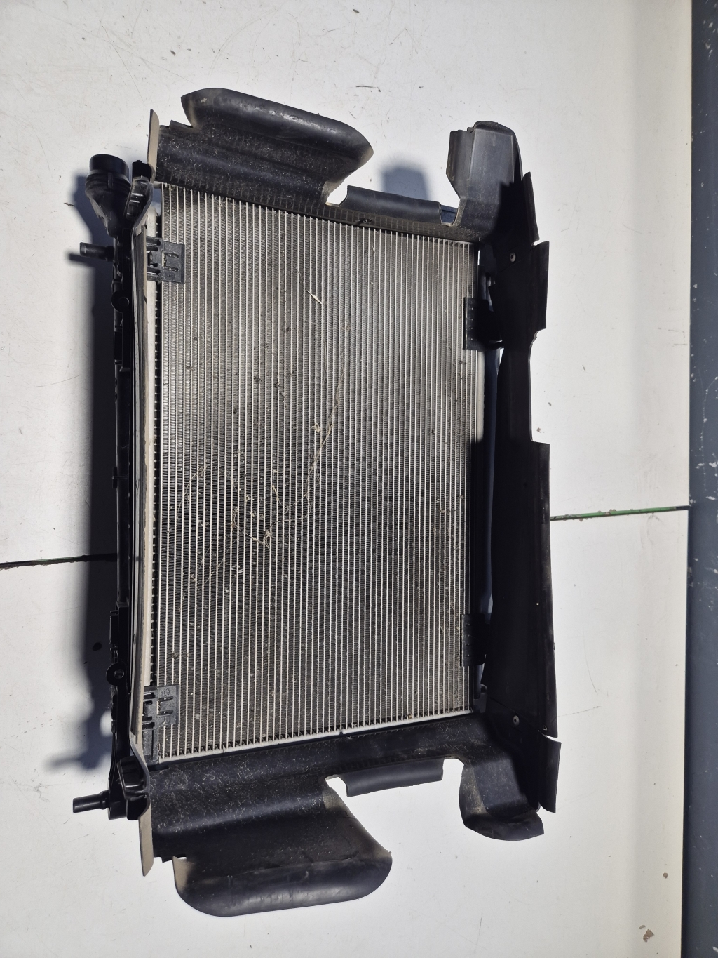 Used FIAT Panda Radiator set and its details 52109378