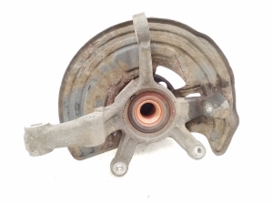 Infiniti Q30 (2015–2018) Front wheel hub 400145DA0A - 3