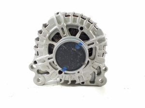 Volkswagen T-Roc (2017–2026) Alternator 05E903026K - 2