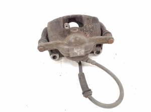 Infiniti Q30 (2015–2018) Front brake caliper 411115DA0A - 2