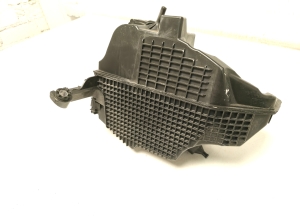 RENAULT Clio IV (2012–2019) Luftfiltergehäuse 165001258R - 5