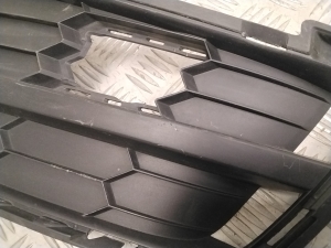 Skoda Karoq (2017–2026) Front bumper lower grille 57A807368 - 4
