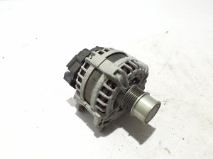 Lichtmaschine - 05E903027B