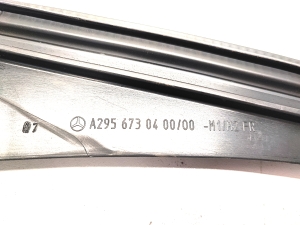 Mercedes Benz EQE V295 (2022–2026) Muu kehaosa A2956730400 - 2