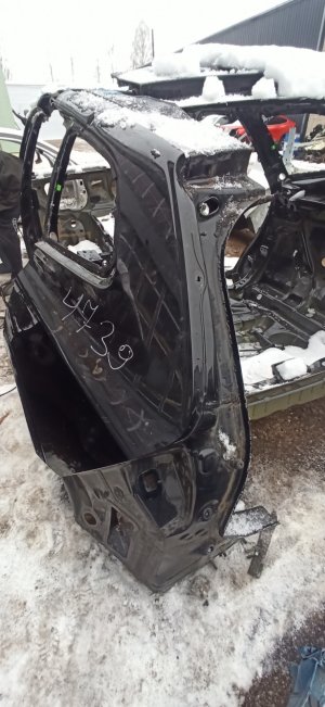 VOLVO XC60 (2017–2026) Aizmugurējais spārns un tā detaļas 31484168 - 2