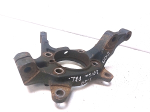 Hyundai i40 (2011–2026) Front hub stump without bearing - 2