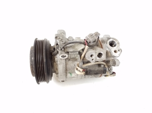   A/C compressor  - 926005DB1A 