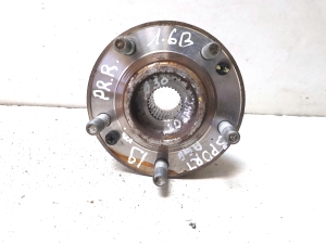 Kia Sportage (2016–2021) Front wheel hub - 3