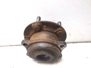 Hyundai i40 (2011–2026) Front wheel hub - 3