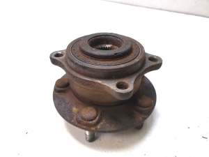 Hyundai i40 (2011–2026) Front wheel hub - 5