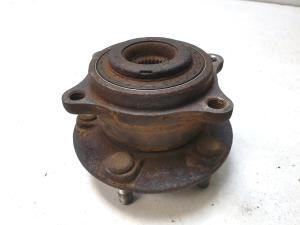 Hyundai i40 (2011–2026) Front wheel hub - 6