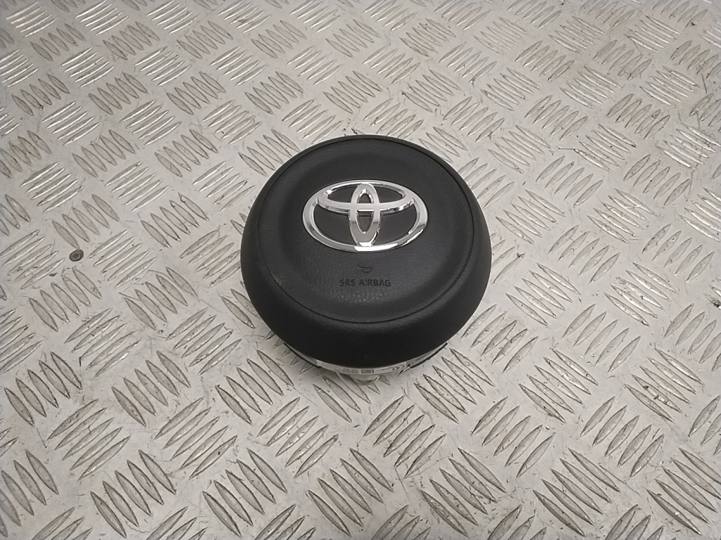 TOYOTA Yaris XP210 (2020–2026) Rooli turvapadi 45130K0040 TOYOTA Yaris XP210 (2020–2026) Rooli turvapadi 45130K0040