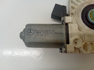 Mercedes Benz A-Class 169 (2004–2012) Front door window regulator A1698201942 - 3