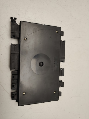 Mercedes Benz E-Class W211 (2002–2009) Front seat control unit A2118700526 - 2