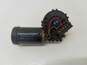 Mercedes Benz E-Class W210 (1995–2002) Windshield wiper motor 0390241420 - 3