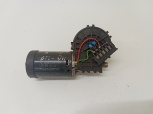 Mercedes Benz E-Class W210 (1995–2002) Scheibenwischermotor vorne 0390241420 - 3