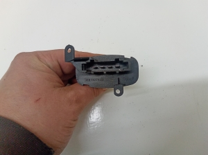 Mercedes Benz Vito 638 (1996–2003) Gebläsewiderstand X19133282S - 2