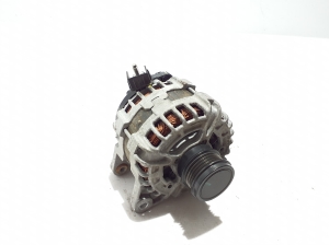Dacia Sandero III (2021–2026) Generaator 231009076R - 4