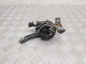 Auxiliary water pump - 369100E650