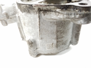 Infiniti Q30 (2015–2018) Vacuum pump A6512300465 - 2