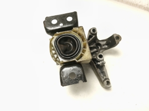 RENAULT Clio IV (2012–2019) Engine mount 112345638R - 3