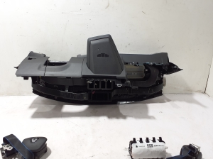 RENAULT Scenic E-Tech I (2024–2026) Dashboard 681009845R - 3