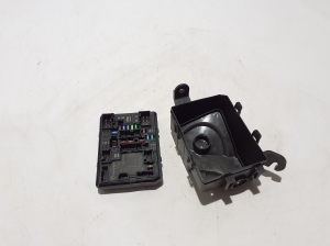   Fuse boxes  - 284B70754R 