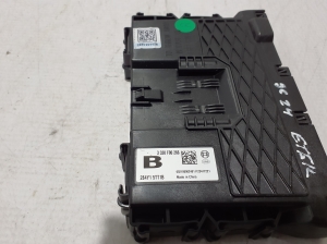 RENAULT Scenic E-Tech I (2024–2026) Control unit 284Y15TT1B - 2
