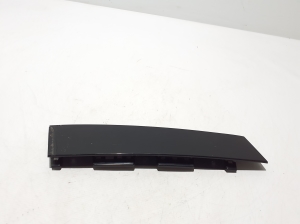 RENAULT Scenic E-Tech I (2024–2026) Rear side door outer window molding 822835296R - 4