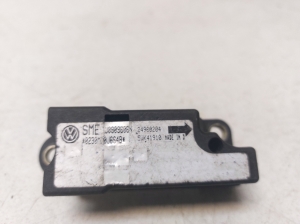 Volkswagen Passat B5 (1997–2005) Airbagsensor IJ0909606N