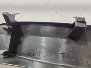 RENAULT Scenic E-Tech I (2024–2026) Inner sill trim 769516801R - 3