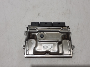   Engine control unit  - 237D40975R 