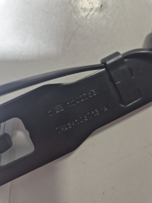 FIAT Panda (2012–2026) Priekšējā sēdekļa drošības jostas sprādze 735580851 - 2