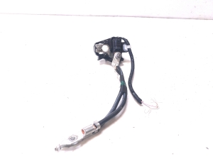TOYOTA RAV 4 A5 (2019–2026) Miinusjuhtme klemm 8216542120 - 2