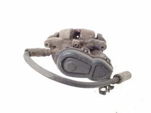 Infiniti Q30 (2015–2018) Rear brake caliper 440015DA0A - 2