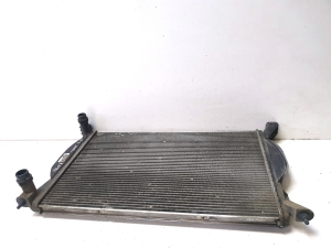 AUDI A4 B7 (2004–2008) Cooling radiator 8E0121251A - 2