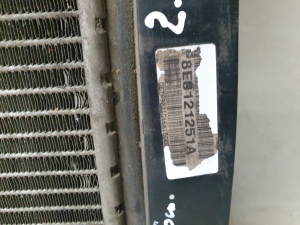 AUDI A4 B7 (2004–2008) Cooling radiator 8E0121251A - 4