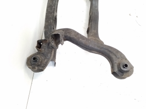 Infiniti Q30 (2015–2018) Hinterachsträger A2463502401 - 5