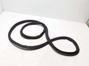   Trunk seal (on body)  - 908307182R 