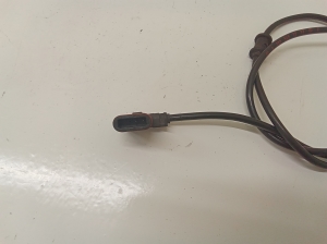 Mercedes Benz E-Class W212 (2009–2015) ABS-Sensor hinten A0395452628 - 2