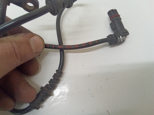 Mercedes Benz C-Class 203 (2000–2007) ABS-Sensor vorne A2035400417 - 2